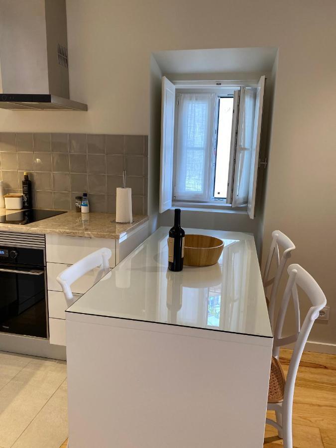 Discover Lisbons History - Stylish Apartment In Alfama エクステリア 写真