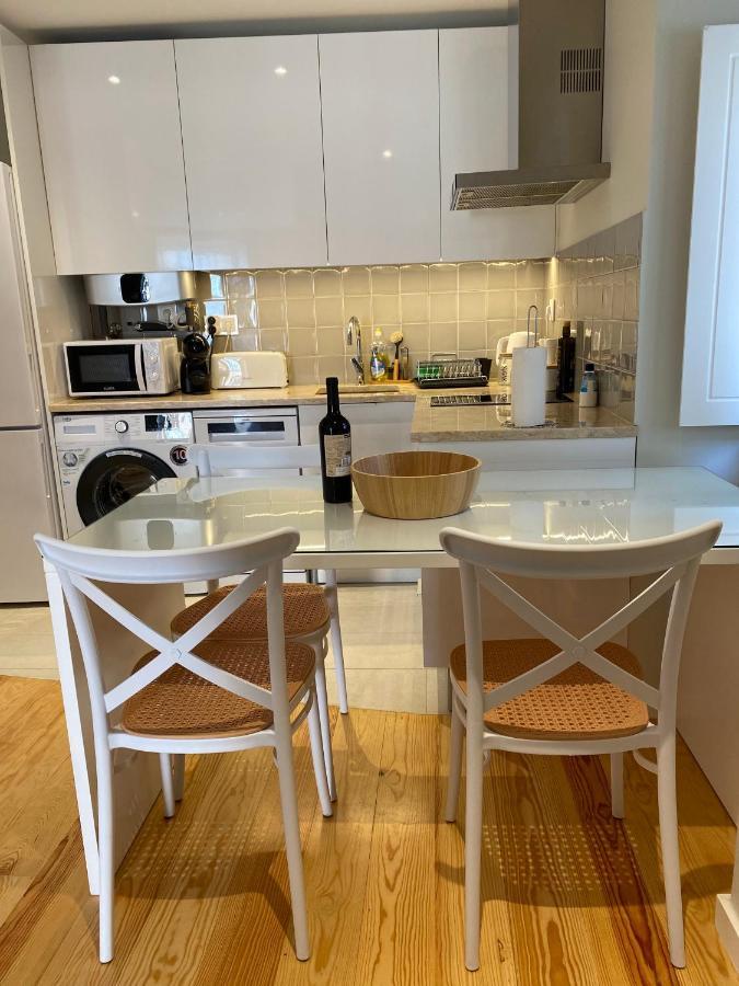 Discover Lisbons History - Stylish Apartment In Alfama エクステリア 写真