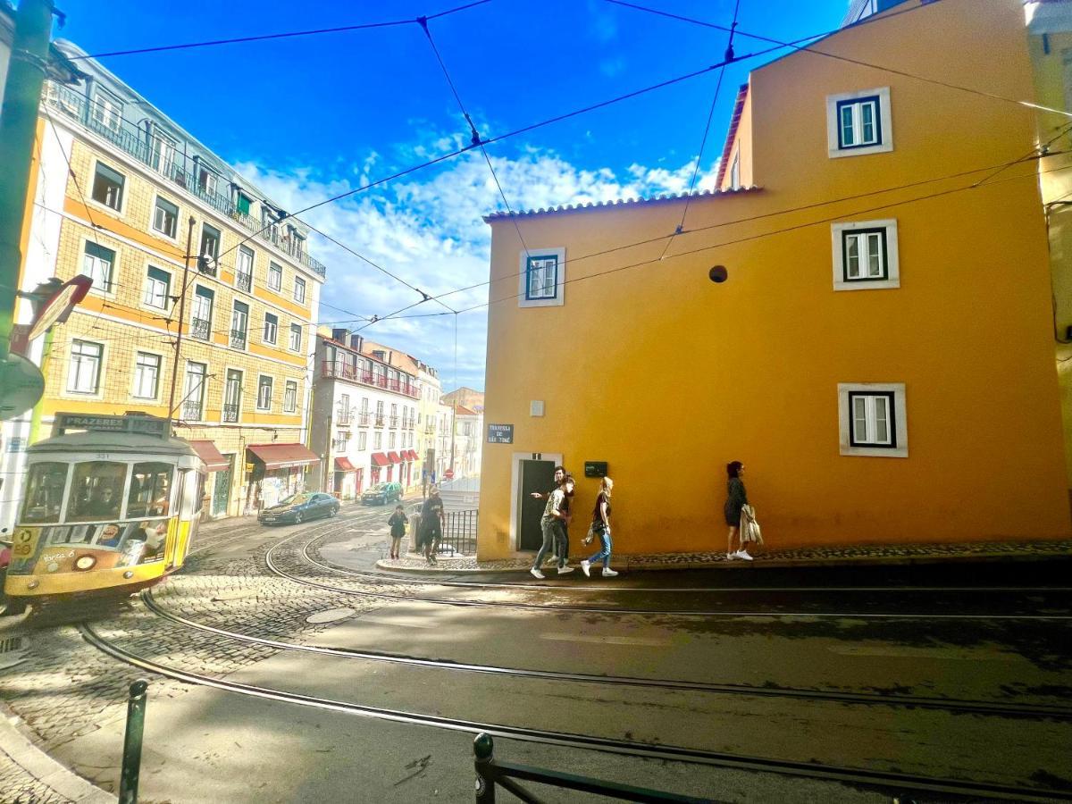 Discover Lisbons History - Stylish Apartment In Alfama エクステリア 写真