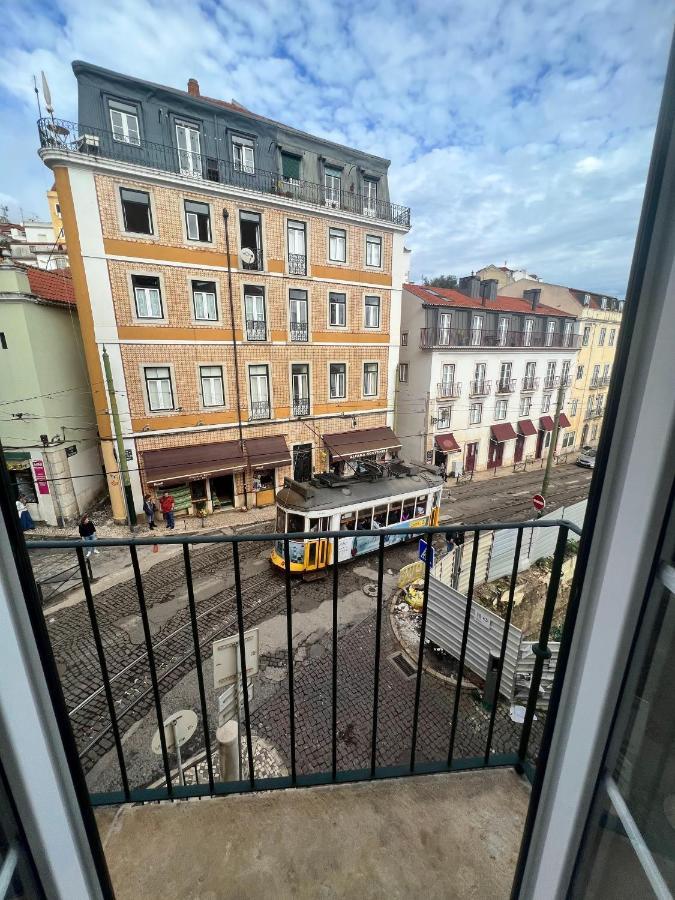 Discover Lisbons History - Stylish Apartment In Alfama エクステリア 写真